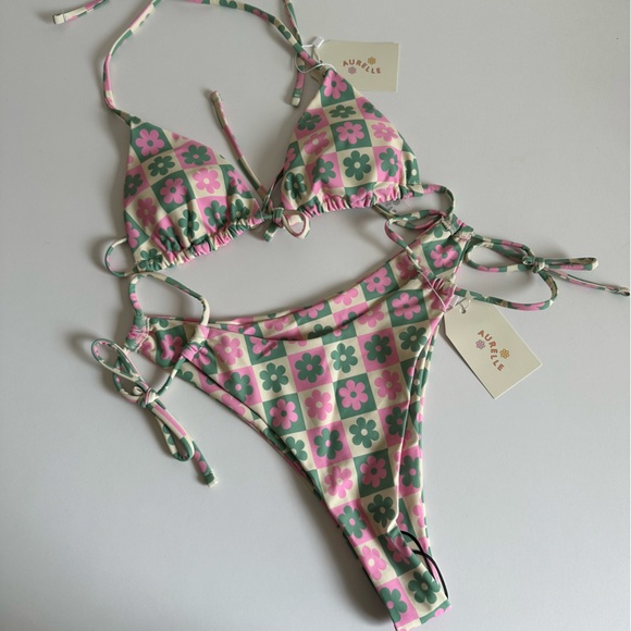 Aurelle Bikini - Picture 6 of 8